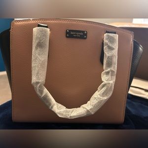 Kate Spade Jeanne medium satchel. With matching wallet. Brand New, never used.